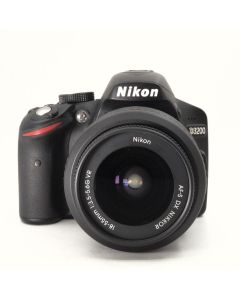 Used Nikon D3200 DSLR Camera & 18-55mm VR Lens